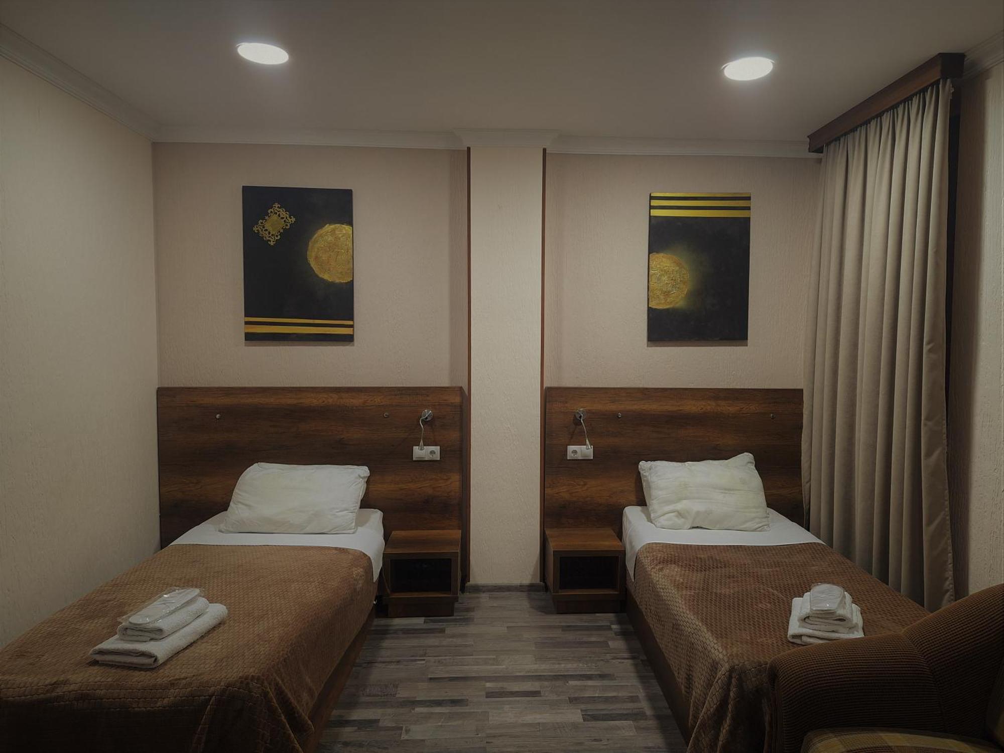 Hotel Georgian Kutaiszi Kültér fotó
