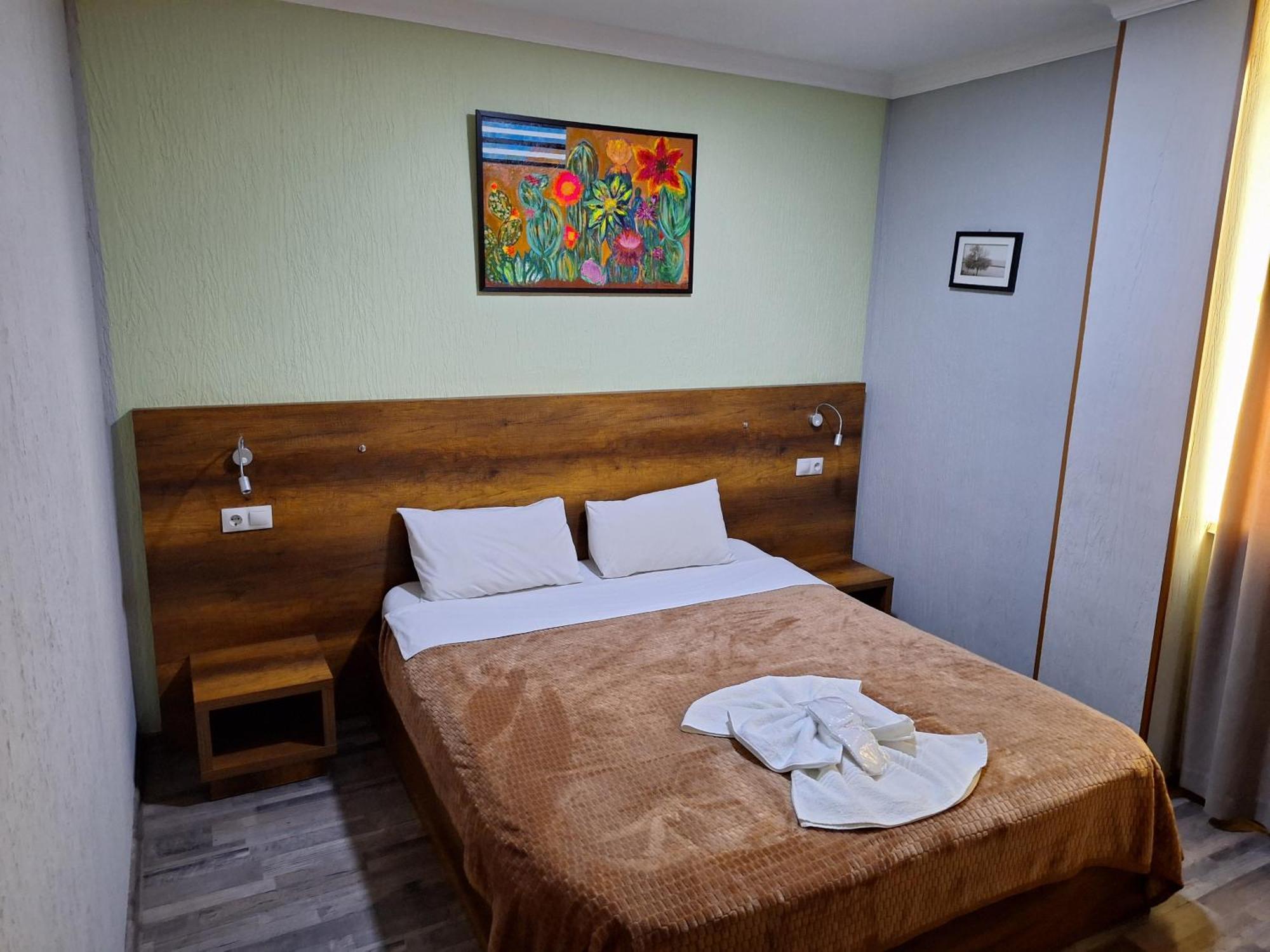 Hotel Georgian Kutaiszi Kültér fotó