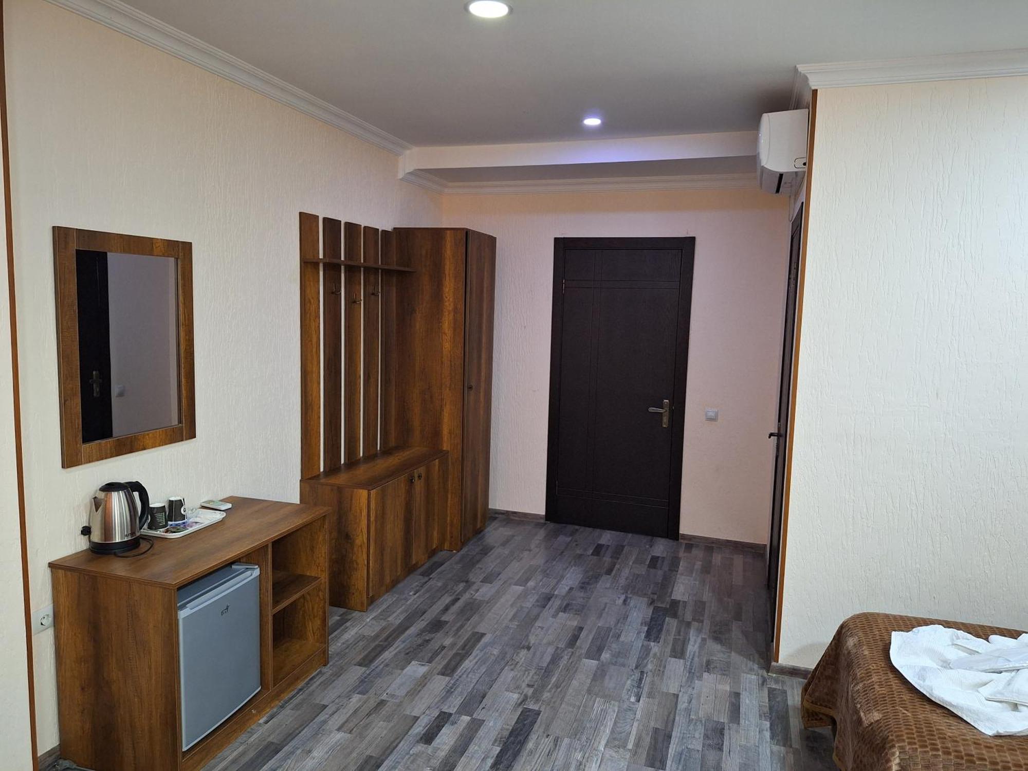 Hotel Georgian Kutaiszi Kültér fotó