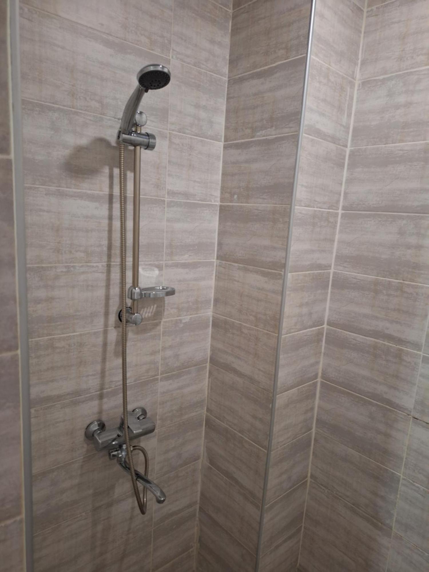Hotel Georgian Kutaiszi Kültér fotó