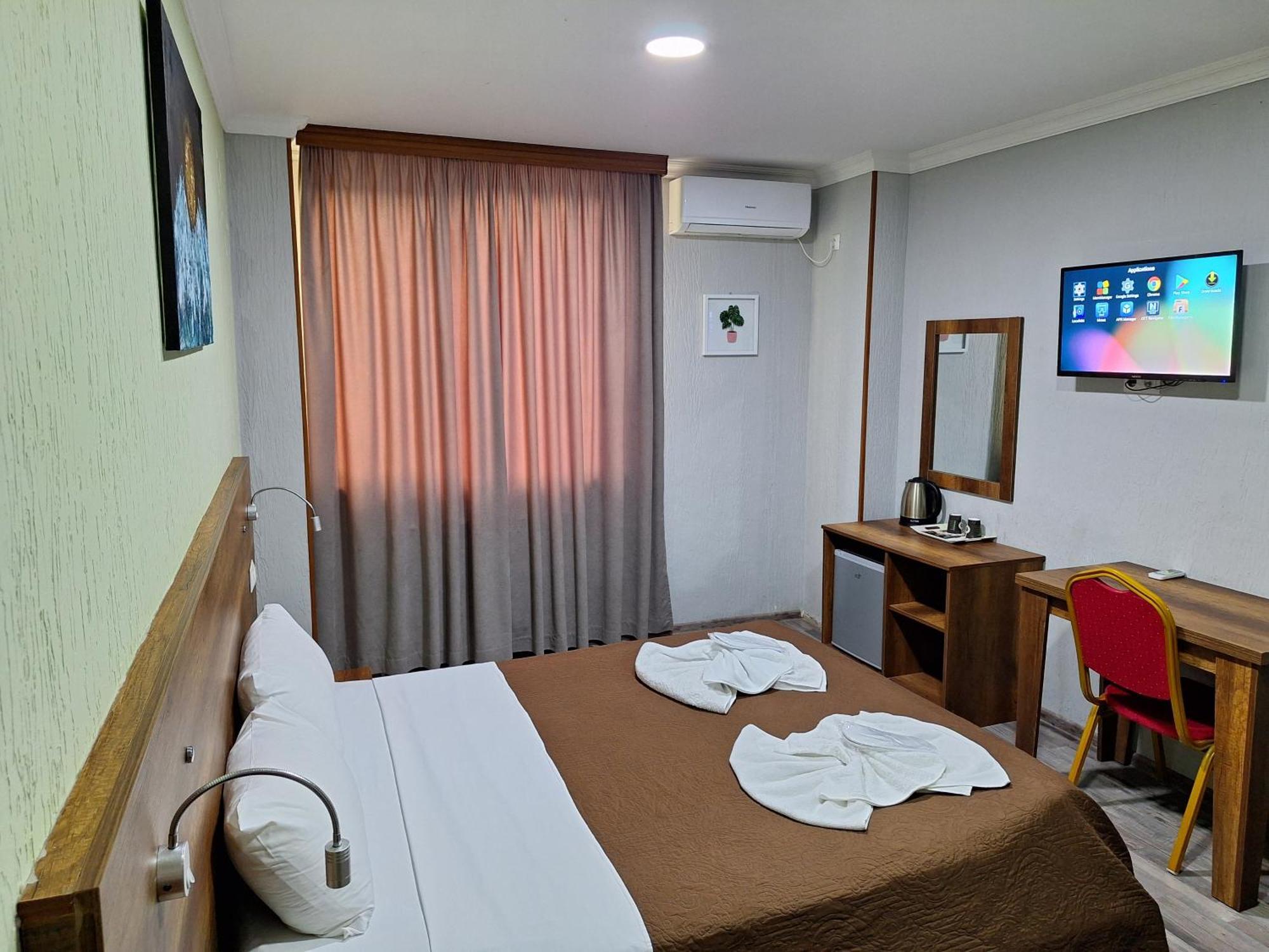 Hotel Georgian Kutaiszi Kültér fotó