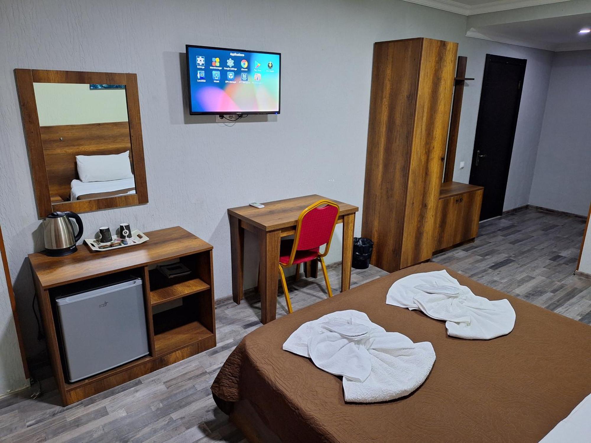 Hotel Georgian Kutaiszi Kültér fotó