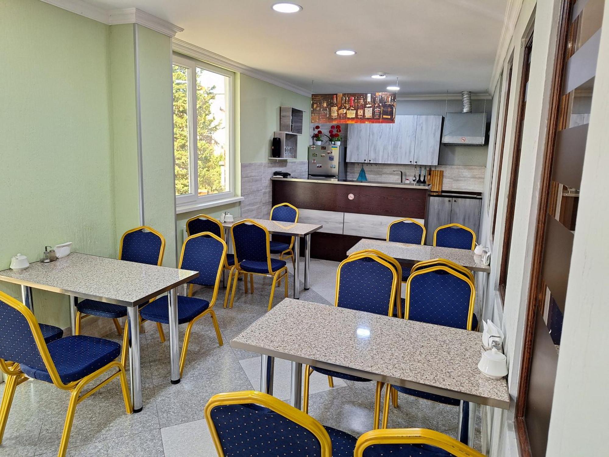 Hotel Georgian Kutaiszi Kültér fotó